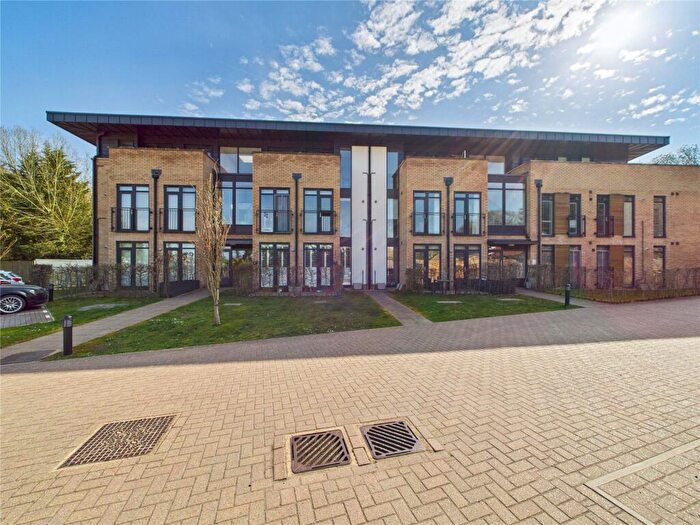 2 Bedroom Apartment For Sale In Rye Common Lane, Crondall, Farnham, GU10