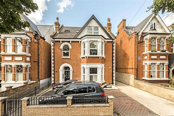 2 Bedroom Flat To Rent In Waldegrave Road, Teddington, TW11