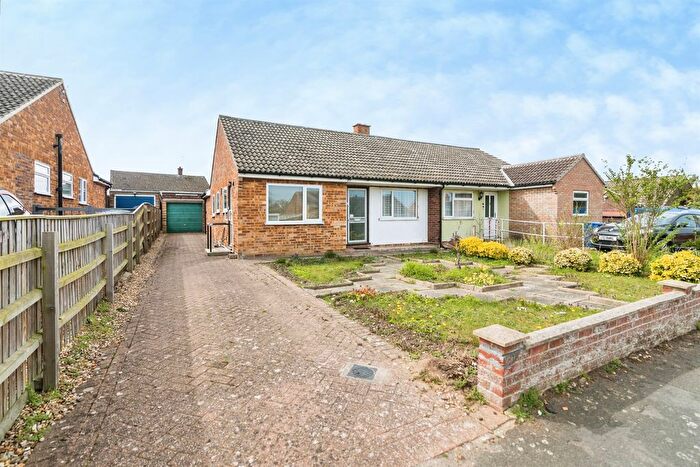 3 Bedroom Semi Detached Bungalow For Sale In Tower Mill Road, Bungay, NR35
