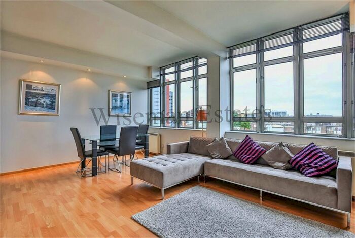 2 Bedroom Flat To Rent In City Road, Old Street, EC1V
