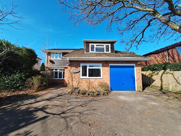 5 Bedroom Detached House To Rent In Owlsmoor Road, Owlsmoor, GU47