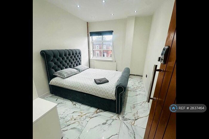 2 Bedroom Flat To Rent In Derby Road, Burton-On-Trent, DE14