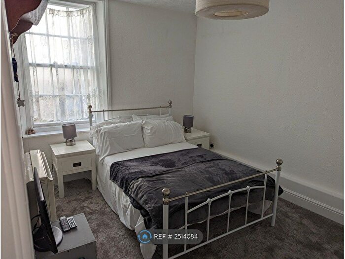 1 Bedroom Flat To Rent In Russell House, Cromer, NR27