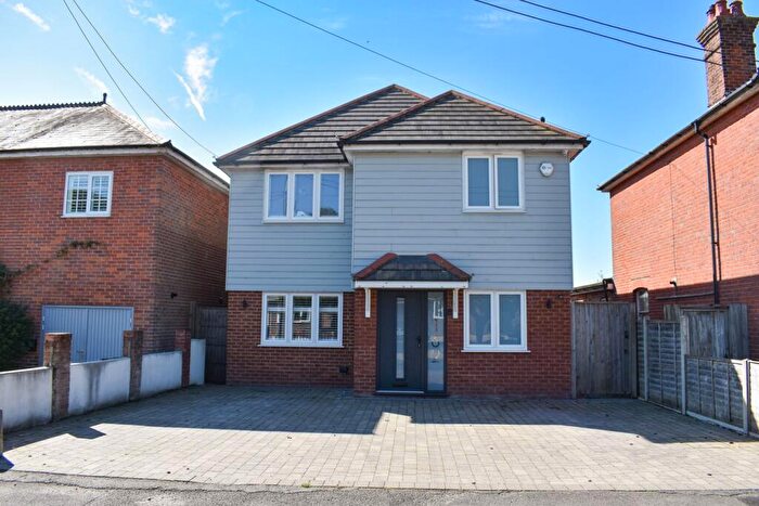 4 Bedroom Detached House For Sale In Everton Road, Hordle, Lymington, SO41