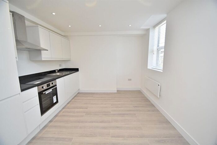 1 Bedroom Flat To Rent In Regents Park Road, Finchley, London, N3