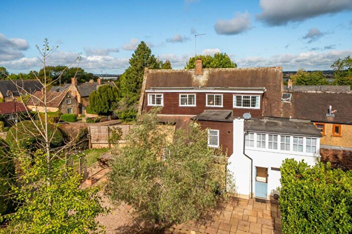 4 Bedroom Semi-Detached House For Sale In High Street, Great Houghton, Northampton, Northamptonshire, NN4