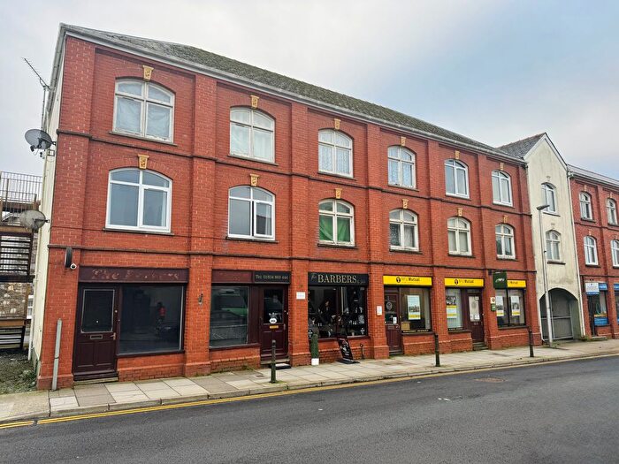 2 Bedroom Flat To Rent In Picton Terrace, Narberth, SA67