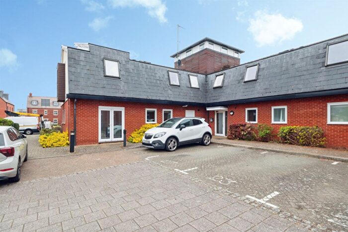 1 Bedroom Flat For Sale In Addenbrookes Road, Newport Pagnell, MK16