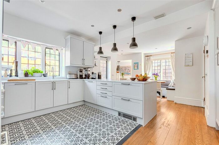 5 Bedroom Property To Rent In Fife Road, East Sheen, SW14