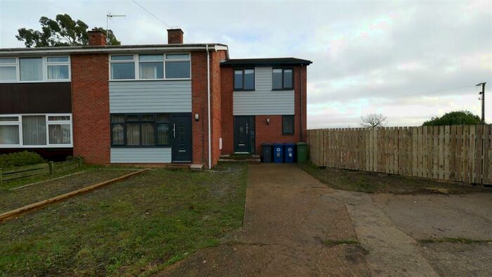 6 Bedroom Detached House To Rent In Greenfields, St Ives, PE27