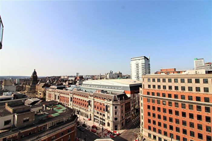 Apartment To Rent In Basilica, Leeds, LS1