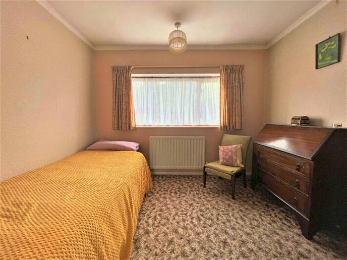 3 Bedroom Detached House For Sale In Thorley Street, Thorley,