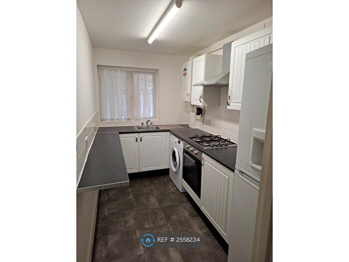 2 Bedroom Maisonette To Rent In Albany Court, Stantonbury, Milton Keynes, MK14