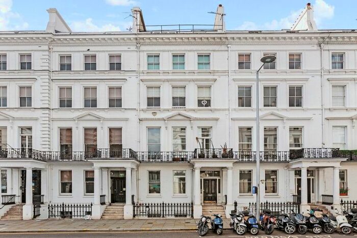 2 Bedroom Flat To Rent In Cromwell Place, London, SW7