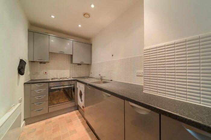 2 Bedroom Flat To Rent In Cherry Street, Sheffield, S2