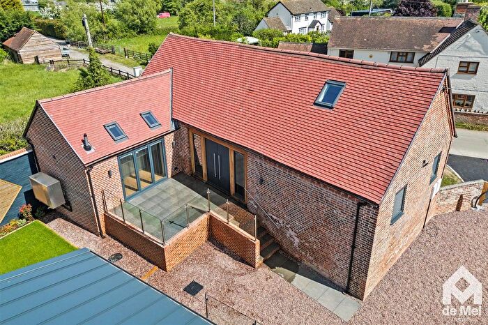 5 Bedroom Detached House To Rent In Theshing Barn, Tewkesbury, Tewkesbury, GL20