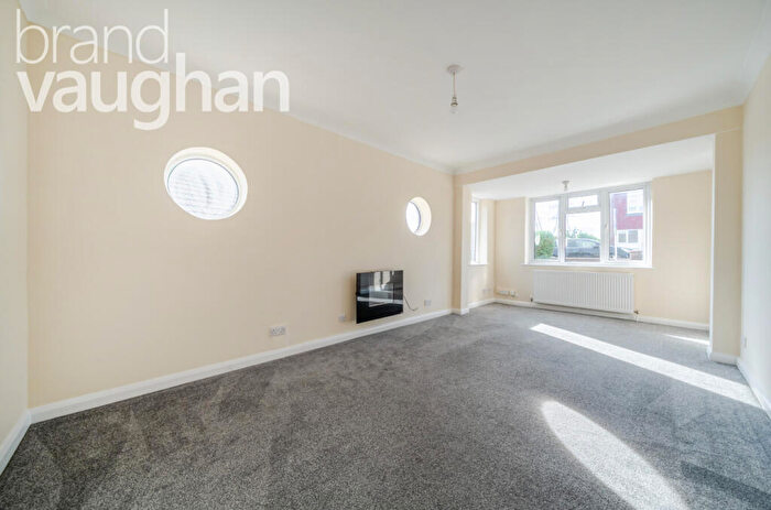 2 Bedroom Bungalow To Rent In Park Crescent, Portslade, Brighton, East Sussex, BN41