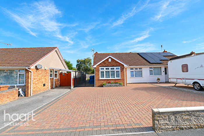 2 Bedroom Semi-Detached Bungalow For Sale In Rosemary Avenue, Halfway, ME12