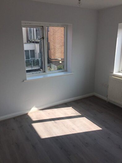 2 Bedroom Flat To Rent In Albert Road, London, E16
