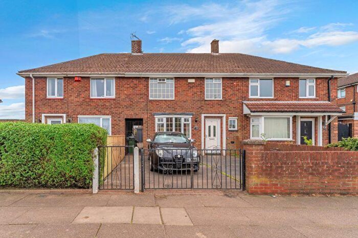 3 Bedroom Terraced House To Rent In Runswick Road, Grimsby, DN32