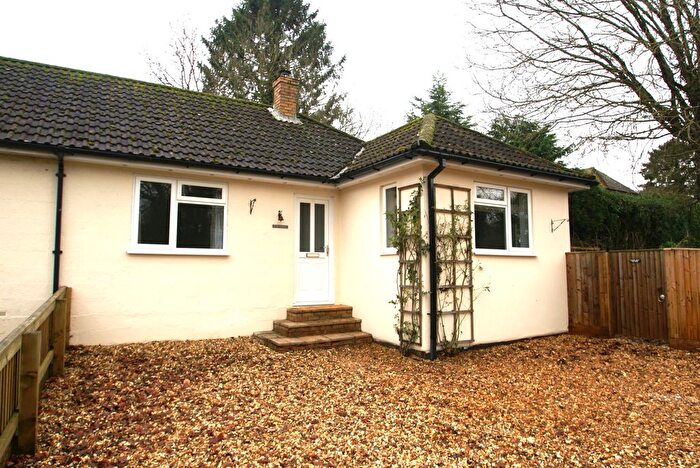2 Bedroom Bungalow To Rent In Spring Lease, Stoke, SP11