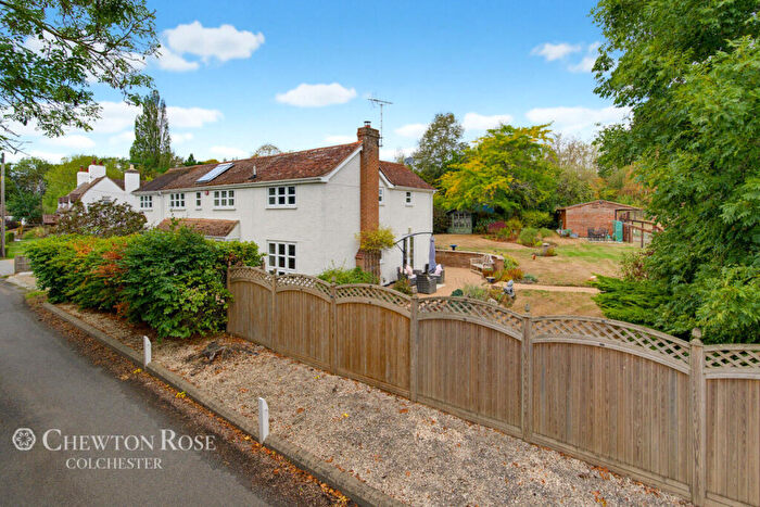4 Bedroom Detached House For Sale In Fields Farm Road, Layer-de-la-Haye, CO2