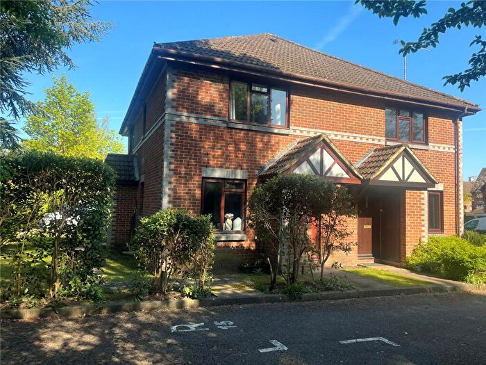1 Bedroom House To Rent In Tintagel Way, Oriental Road, Woking, GU22
