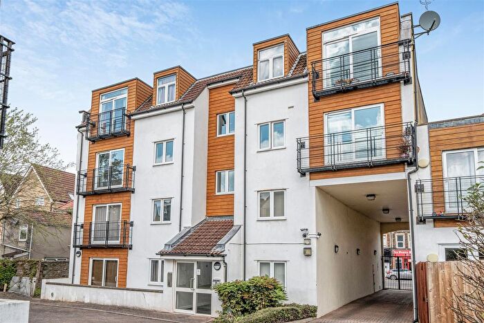 1 Bedroom Flat For Sale In Fishponds Road, Fishponds, Bristol, BS16