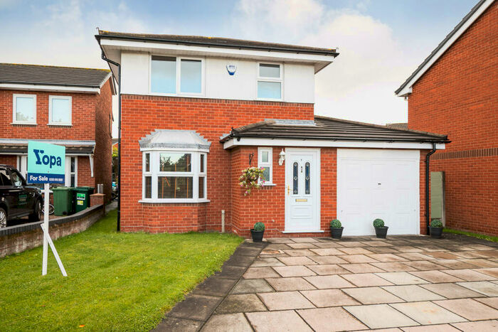 3 Bedroom Detached House For Sale In Firbank, Chester, CH2