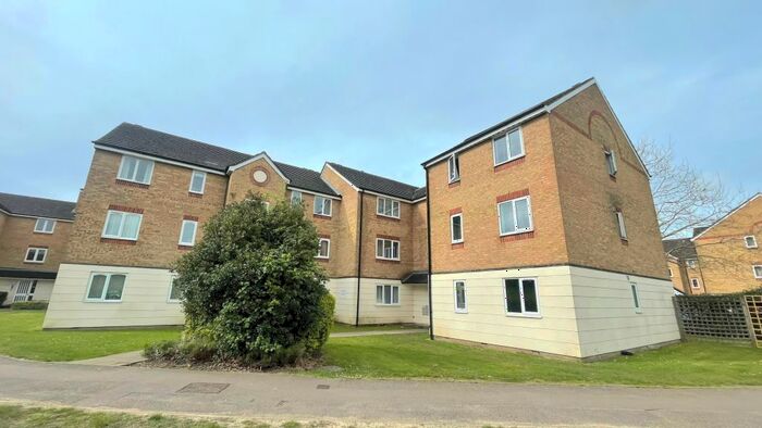 2 Bedroom Flat To Rent In Scammell Way, Watford, WD18
