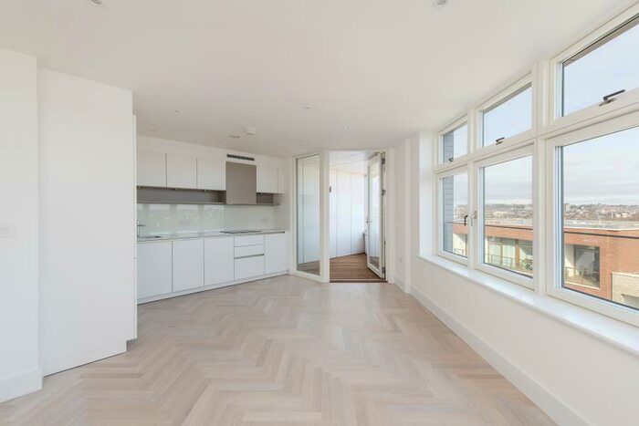 1 Bedroom Apartment To Rent In Jewel House, Sterling Way, N7