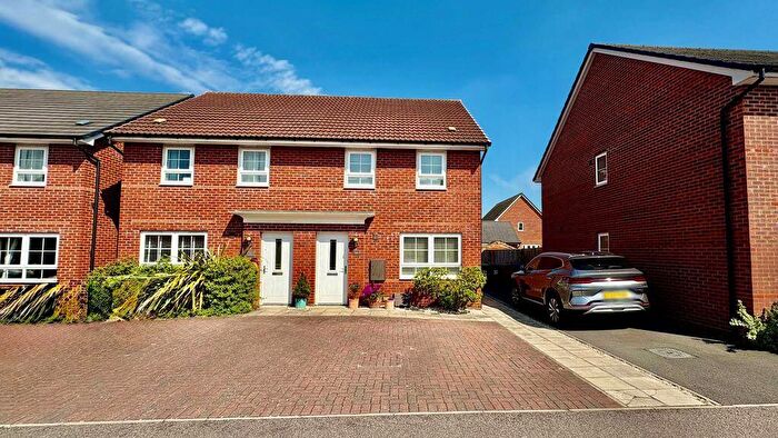 3 Bedroom Semi-Detached House For Sale In Brutus Court, North Hykeham, Lincoln, LN6