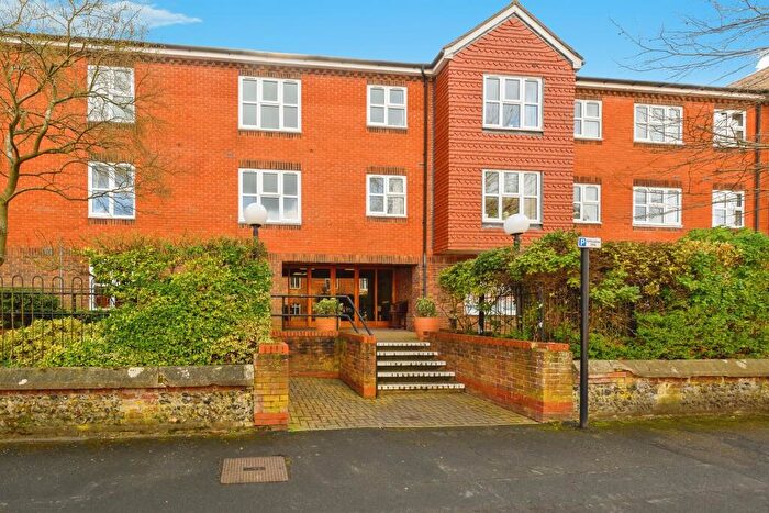 2 Bedroom Retirement Property For Sale In Audley Road, Saffron Walden, CB11