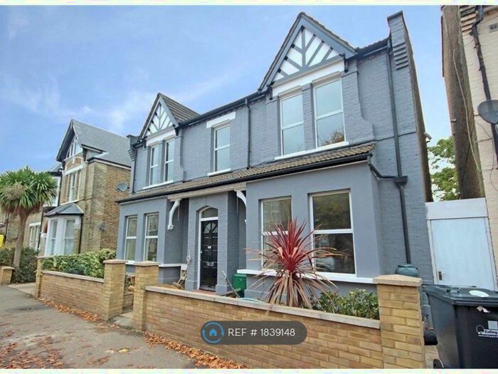 1 Bedroom Flat To Rent In Hastings Road, London, W13