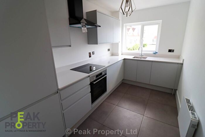 2 Bedroom Flat To Rent In Waters Edge, Shorefield Road, Westcliff On Sea, SS0