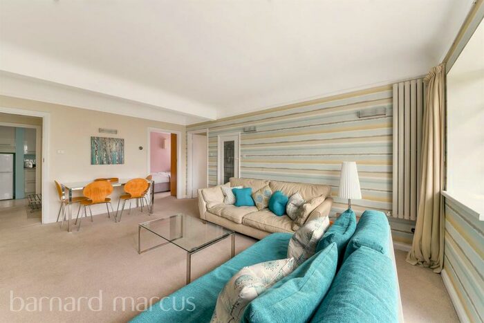 2 Bedroom Flat To Rent In Viceroy Lodge, Claremont Road, Surbiton, KT6