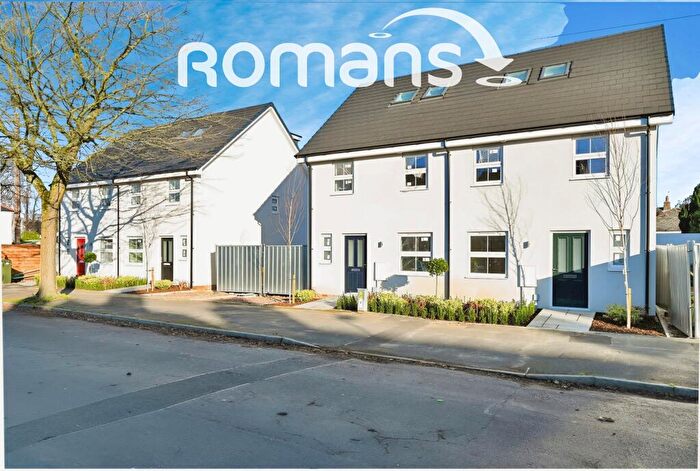 3 Bedroom Semi-Detached House To Rent In Osborne Road, Farnborough, GU14