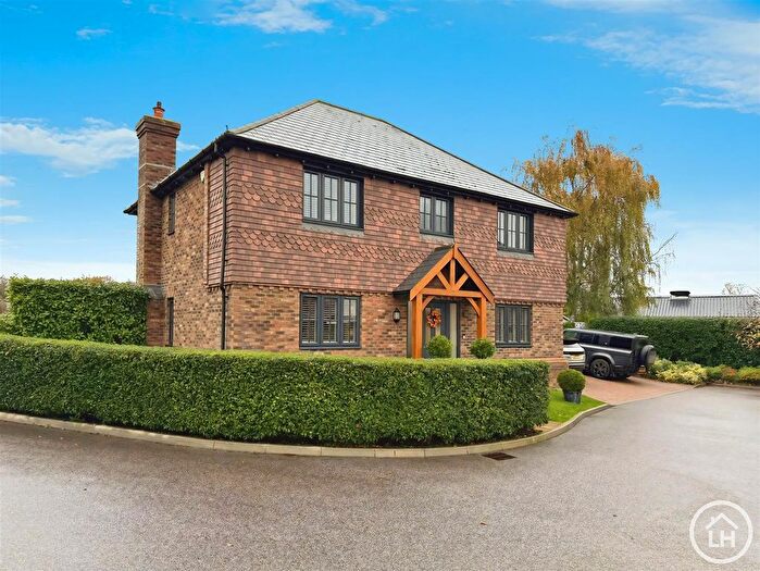 5 Bedroom Detached House For Sale In Eden Meadow, Newington, Sittingbourne, ME9