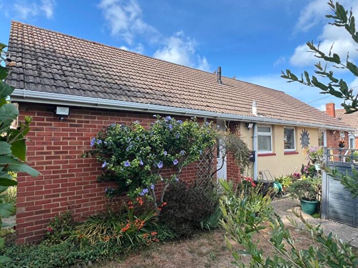 3 Bedroom Detached Bungalow For Sale In Alum Close, Holbury, Southampton, Hampshire, SO45