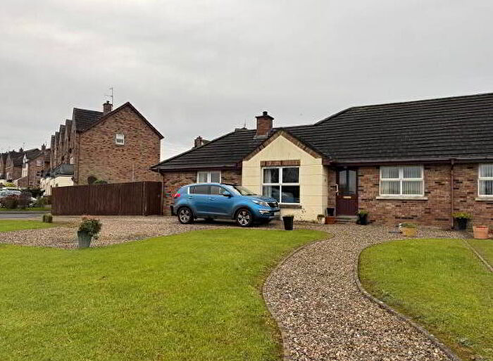 3 Bedroom Semi-detached Bungalows For Sale In Lakelands, Craigavon, BT64