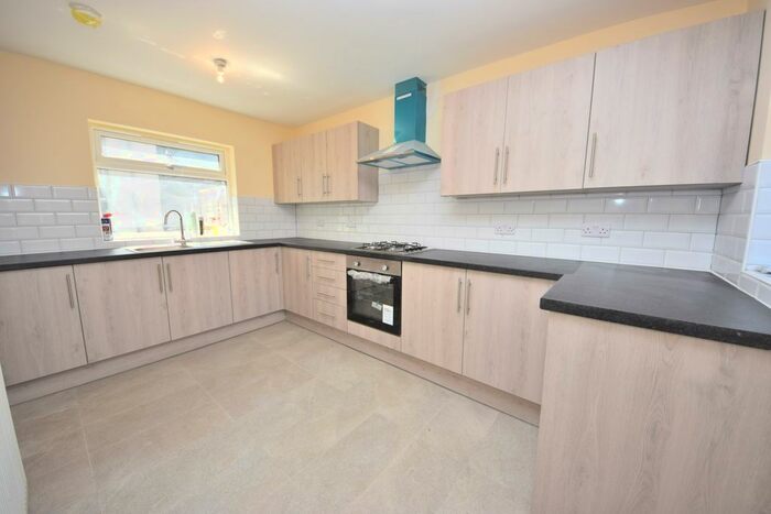 2 Bedroom Flat To Rent In Caledon Road, East Ham, E6