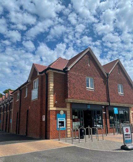 2 Bedroom Apartment To Rent In Station Road, SO41