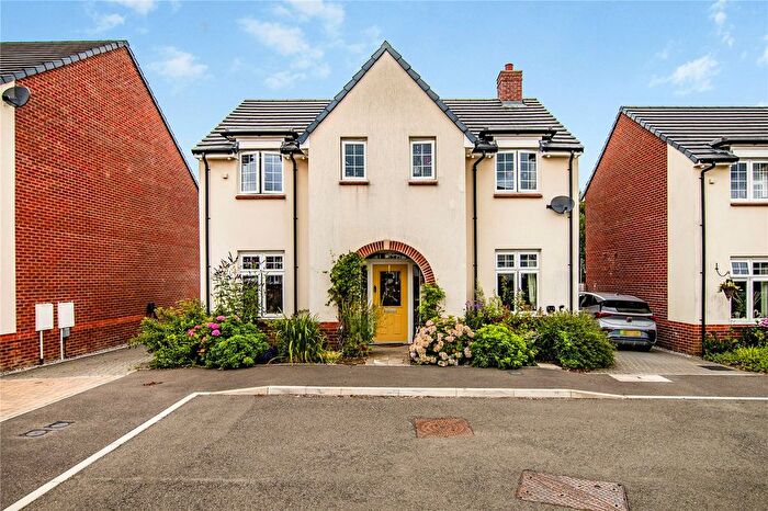 4 Bedroom Detached House For Sale In Clos Yr Eithin, Cross Hands, Llanelli, Carmarthenshire, SA14
