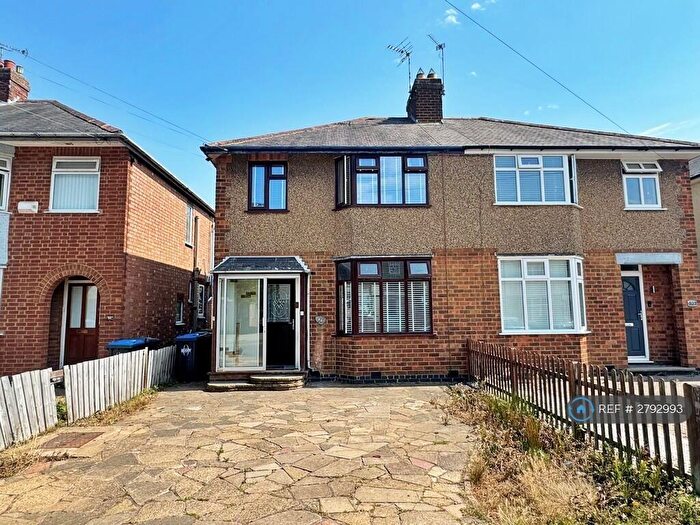 3 Bedroom Semi-Detached House To Rent In Percival Road, Rugby, CV22