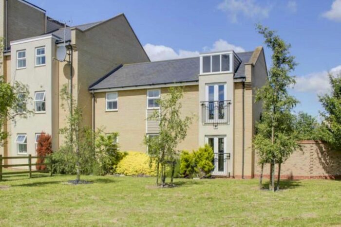 2 Bedroom Flat To Rent In Stonehill, St Neots, PE19