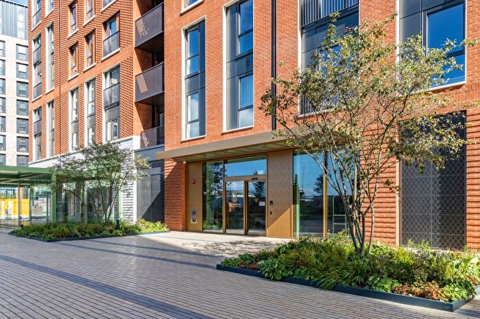 1 Bedroom Flat To Rent In The Maple, Aviator Drive, London, NW2