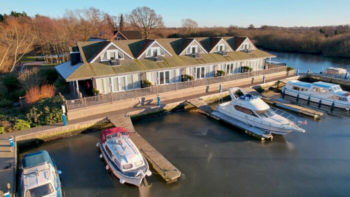 1 Bedroom Terraced House For Sale In Brundall Gardens Marina, Brundall, NR13
