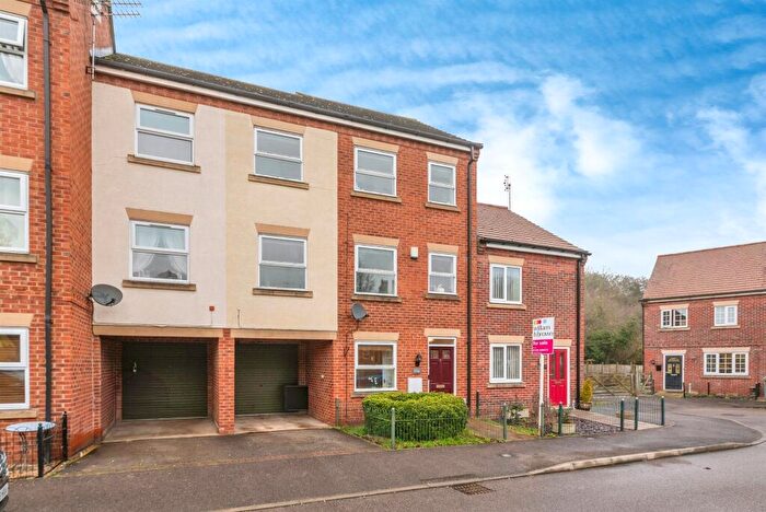 4 Bedroom Town House For Sale In Eldon Green, Tuxford, Newark, NG22