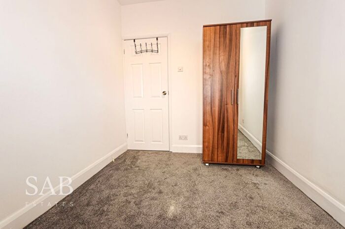1 Bedroom Studio To Rent In Locarno Road, Greenford, UB6