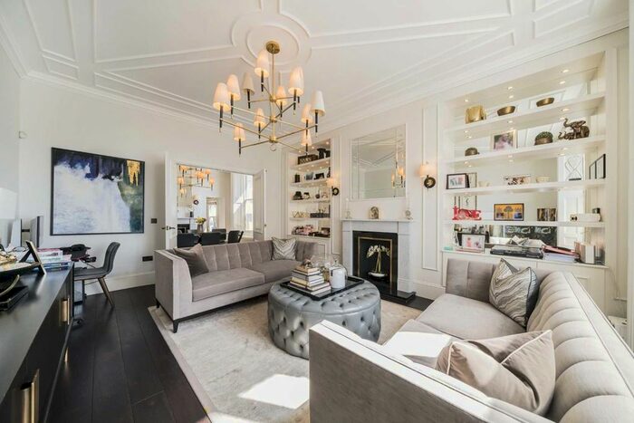 3 Bedroom Maisonette To Rent In Chepstow Place, London, W2